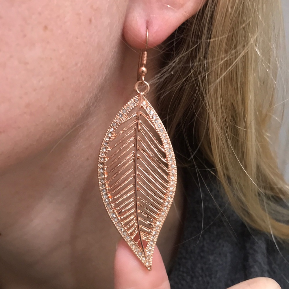 🌼Rose gold leaf earrings🌼